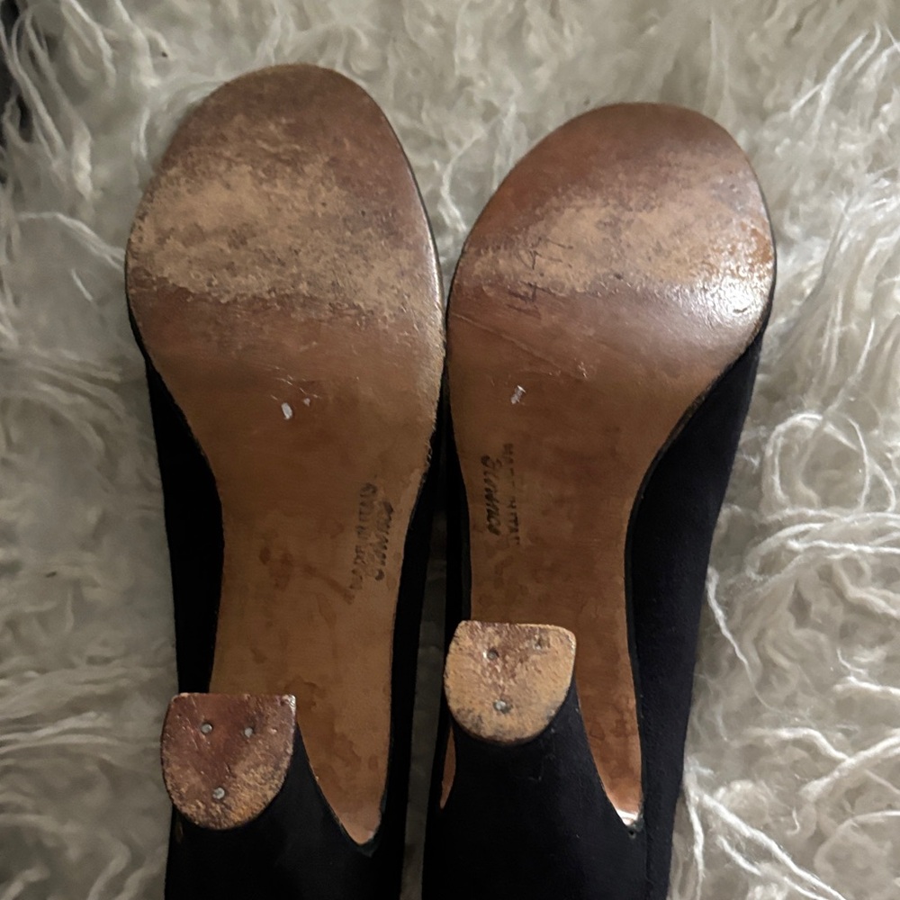 Salvatore Ferragamo Black Heels with Gold Accents - Picture 5 of 5